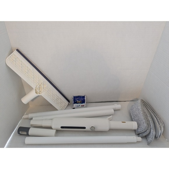 Window Cleaner - Picture 5 of 5